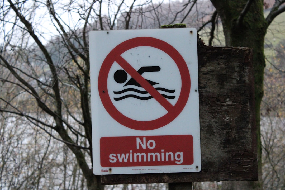 Zwemmen in natuurwater: let op de risico’s