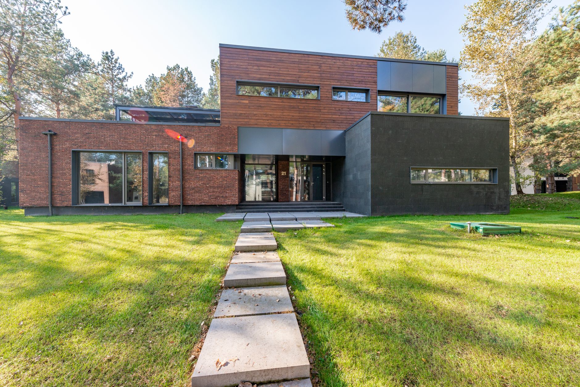 gmb-2026-267252 : Hulst