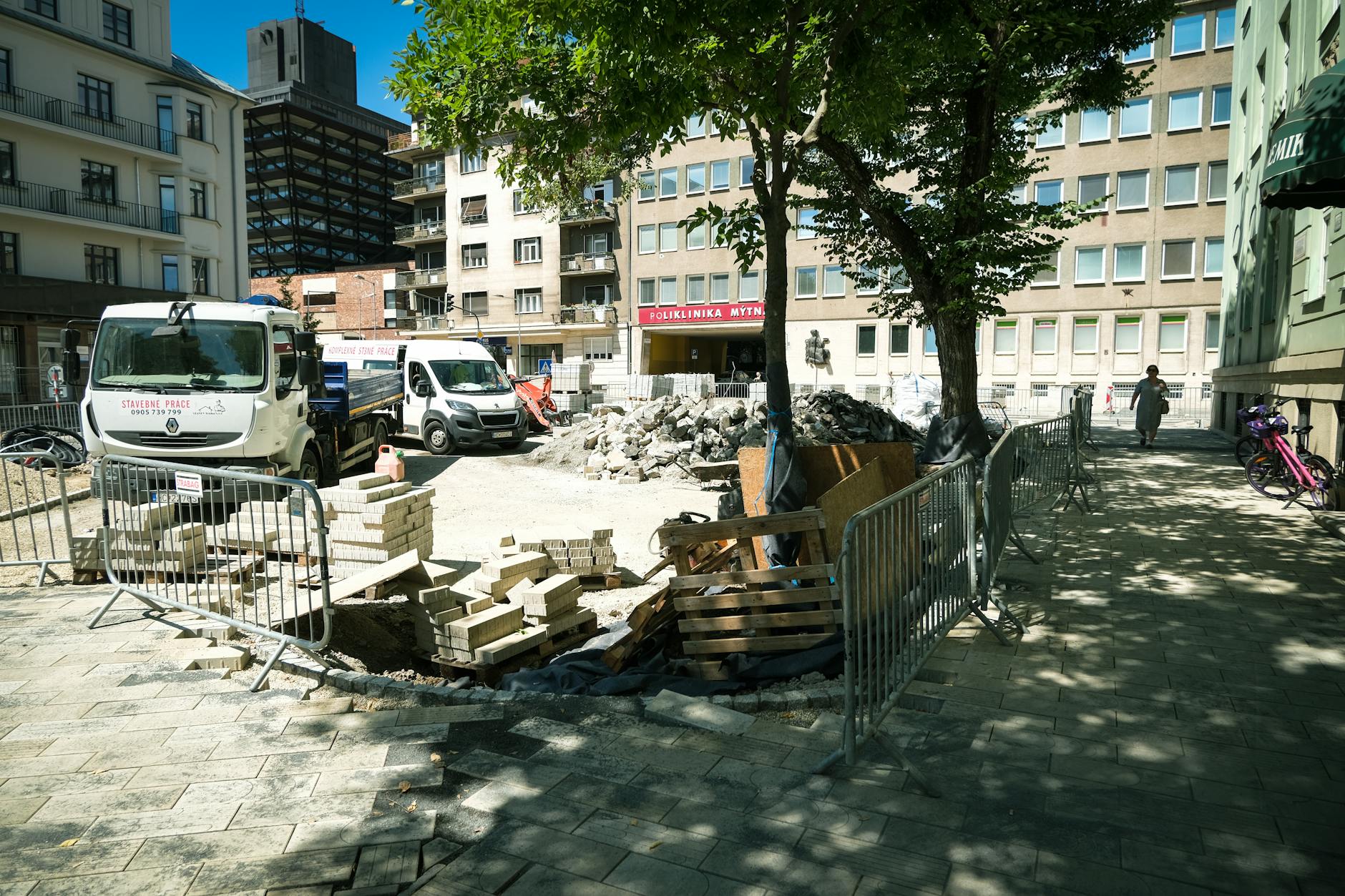 Is niks, was niks, wordt niks: ‘opknapbeurt’ van Rijswijkseplein levert alleen maar verkeersellende op