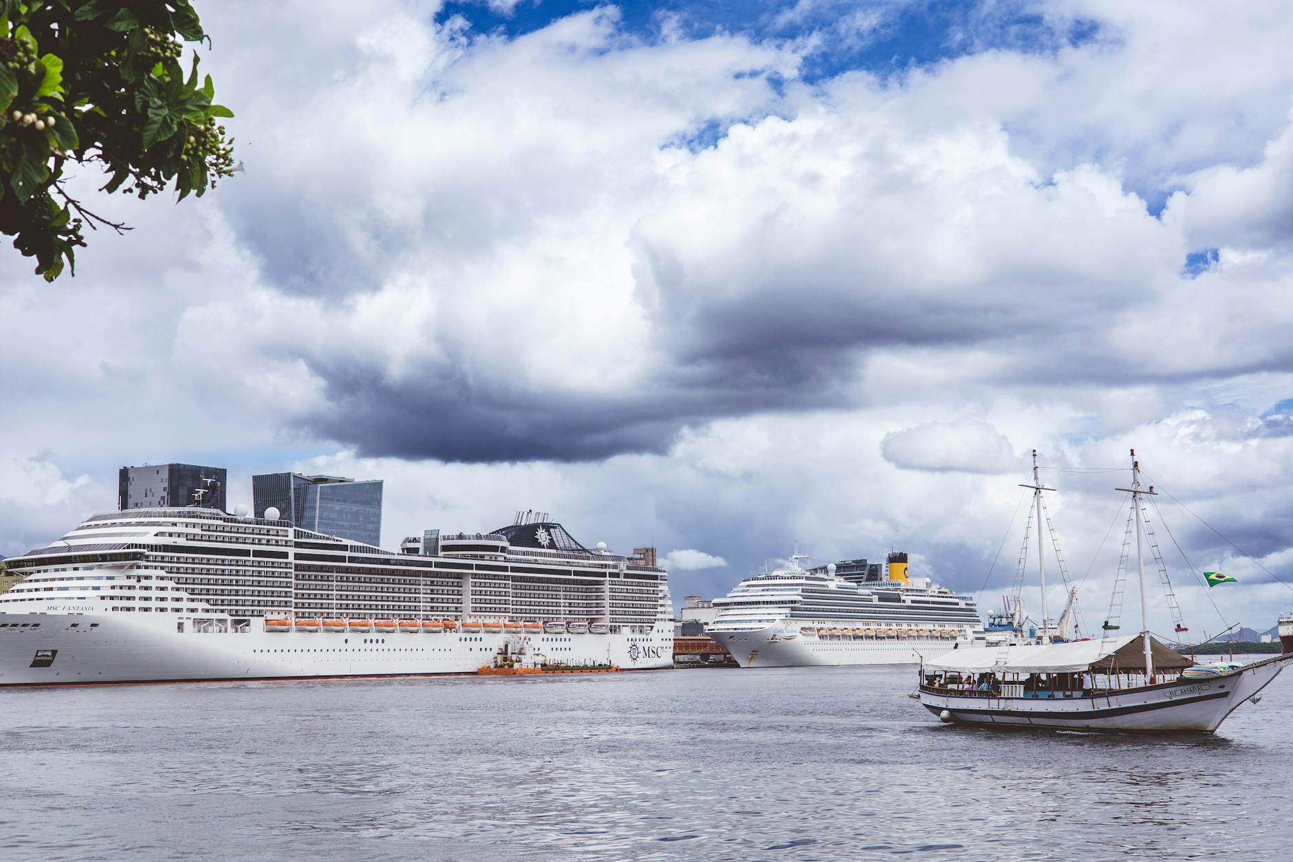 Cruiseschip legt na uitbraak hantavirus toch aan in haven van Rotterdam