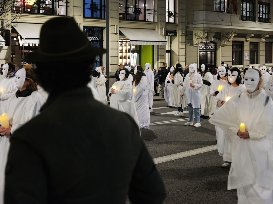 Video | 1,2 miljoen mensen zien hoe paus Leo XIV mis opdraagt in Madrid