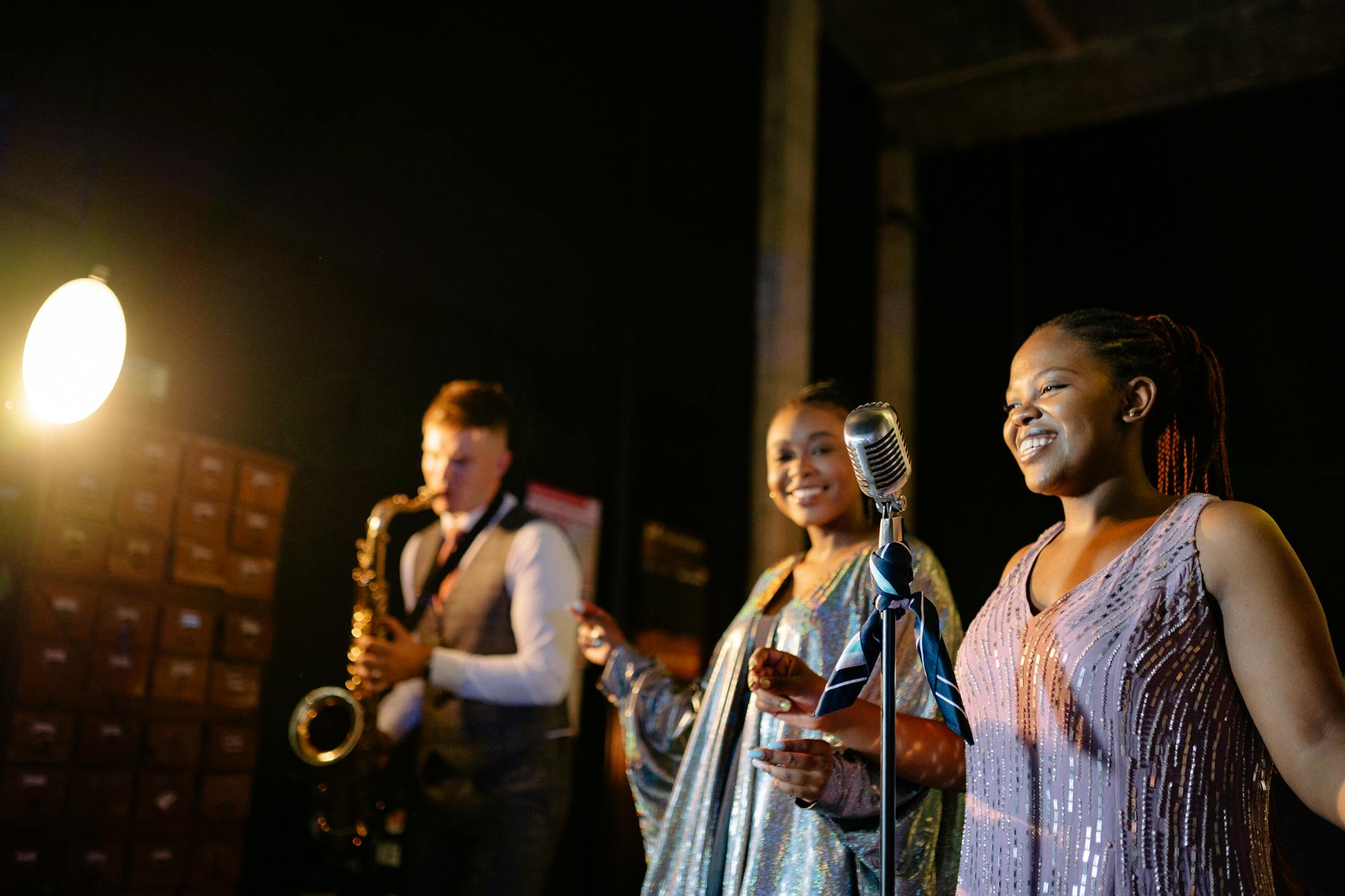 Swingende zomeravond trekt veel publiek bij optreden Big Band van To Be