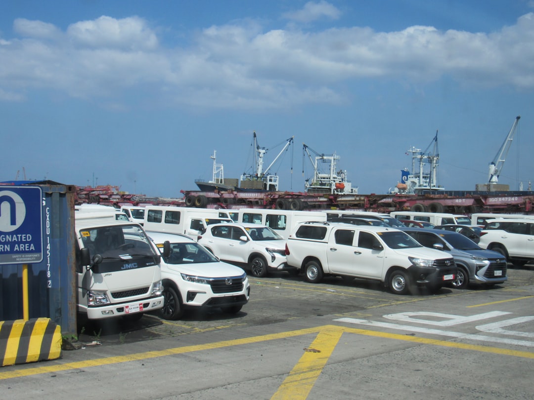 Verkeersbesluit verplaatsen parkeergelegenheid voor laden en lossen Ringdijk 78 te Rotterdam gmb-2026-203468