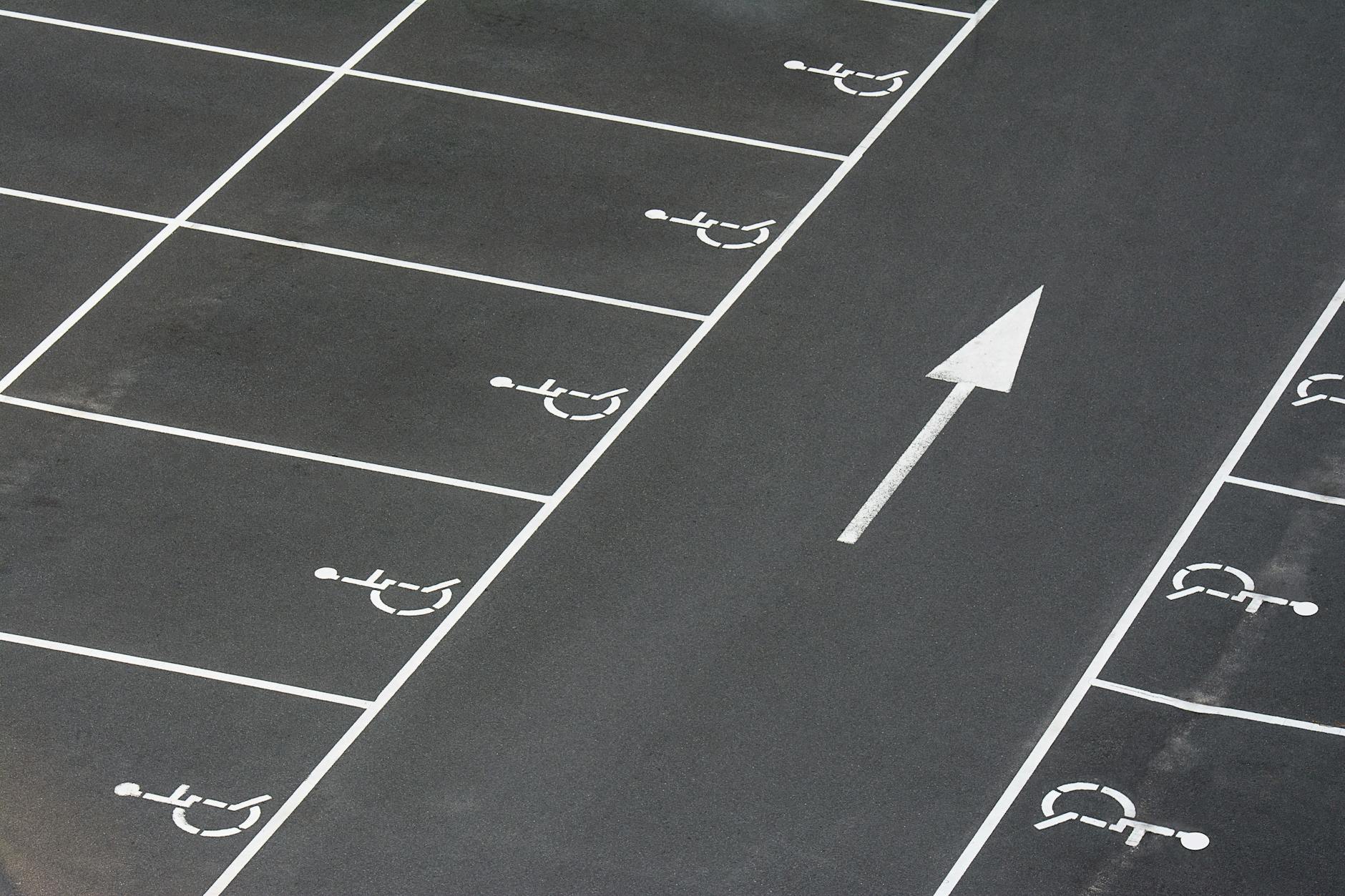 Amsterdam Nieuw-West, verkeersbesluit aanleg gehandicaptenparkeerplaats op kenteken, Van Suchtelen van de Haarestraat 205 gmb-2026-221619