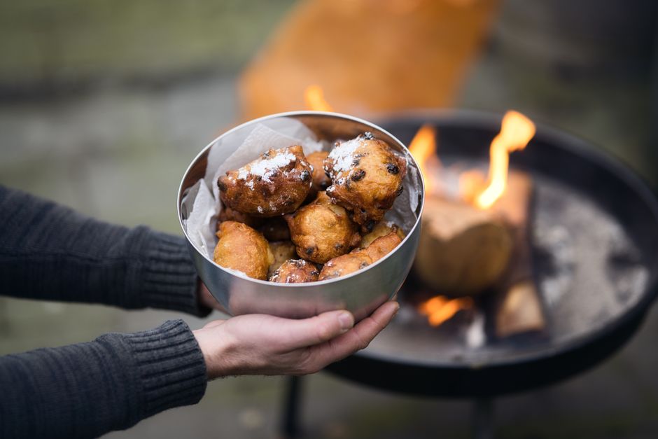 Van vader op zoon: familie Roels bakt al 50 jaar oliebollen in Rotterdam