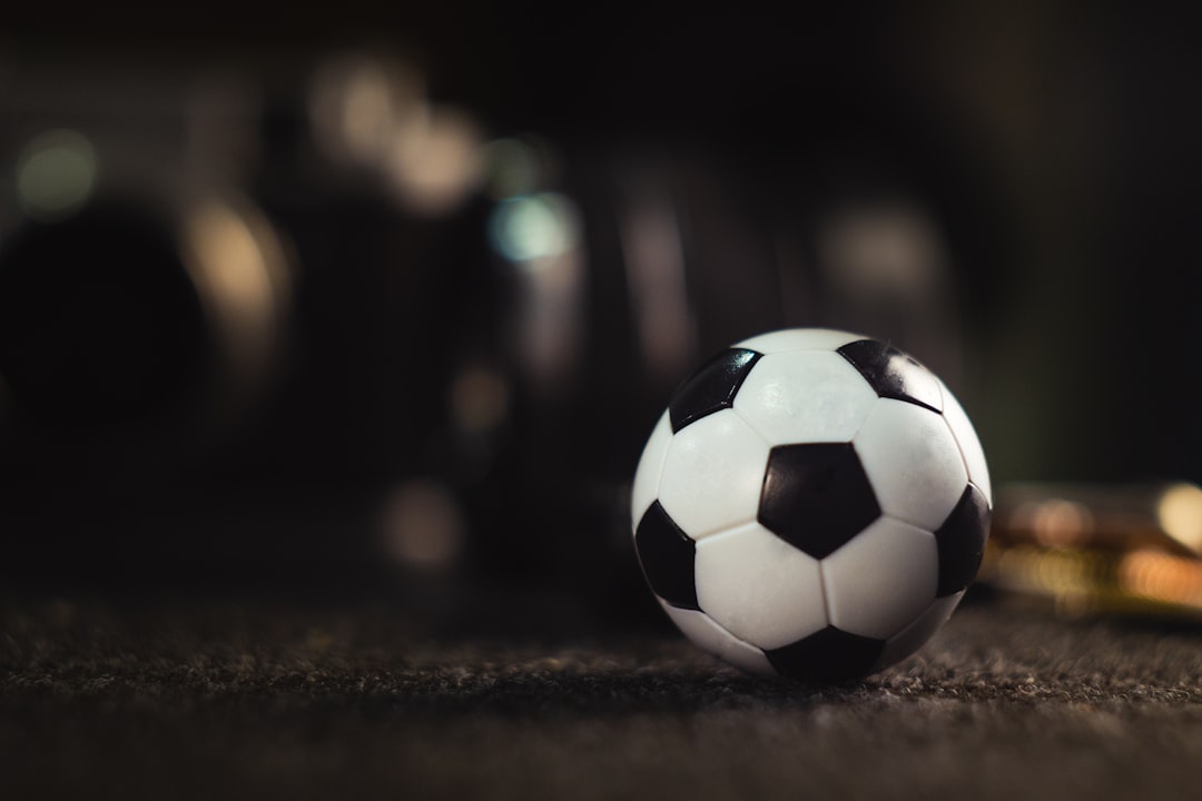 Live Oranje | Lees hier alles over de persconferentie van Koeman en Van de Ven