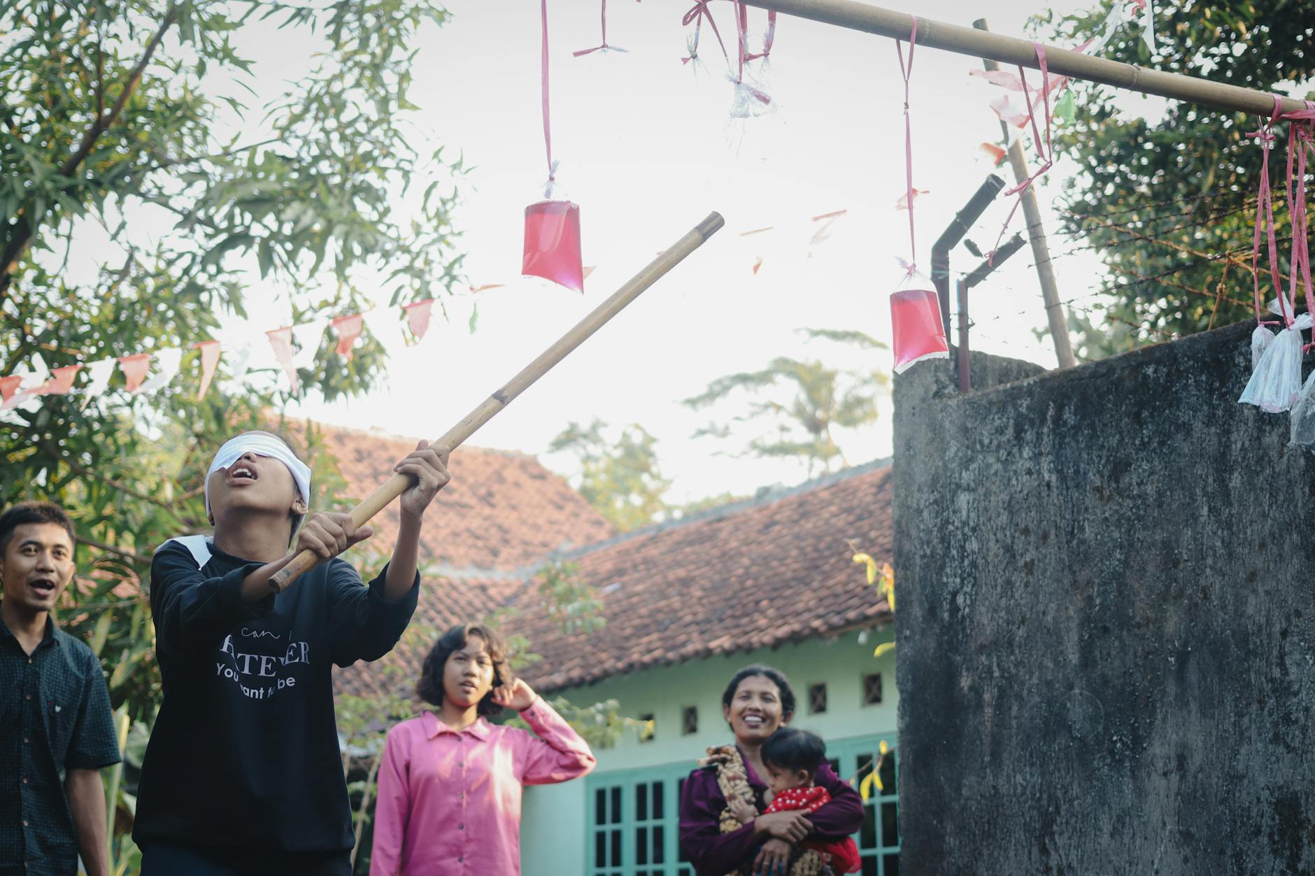 Kinderen in de hoofdrol tijdens festiviteiten Abbenbroek