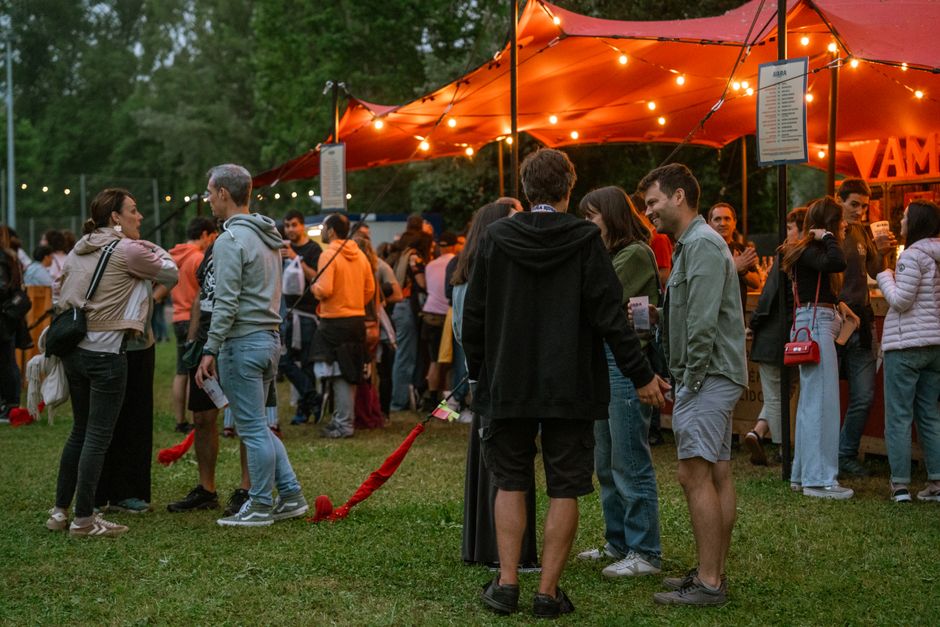 Een viswedstrijd, gratis eten en Bastiaan Ragas: zo groeien de Tentdagen in Schoonhoven